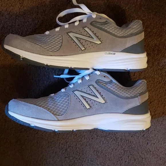 New Balance Sneakers W11 M9.5 NEW w/o tags - Picture 2 of 5